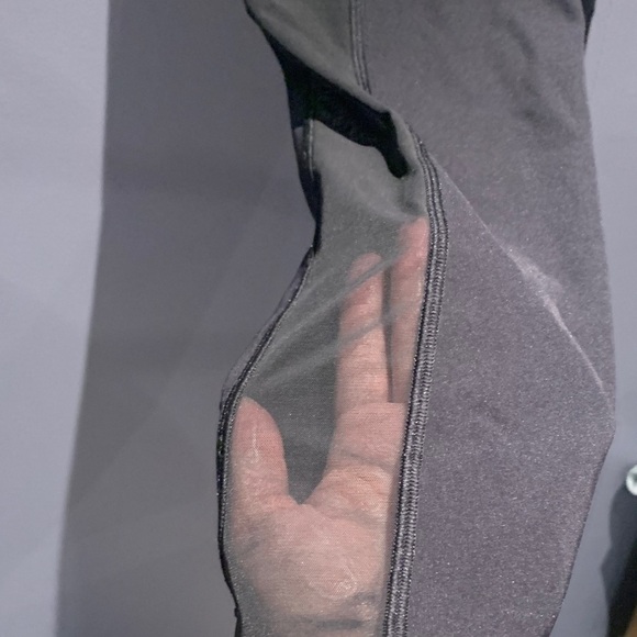 062-Lululemon Athletica Black Leggings - Picture 4 of 8